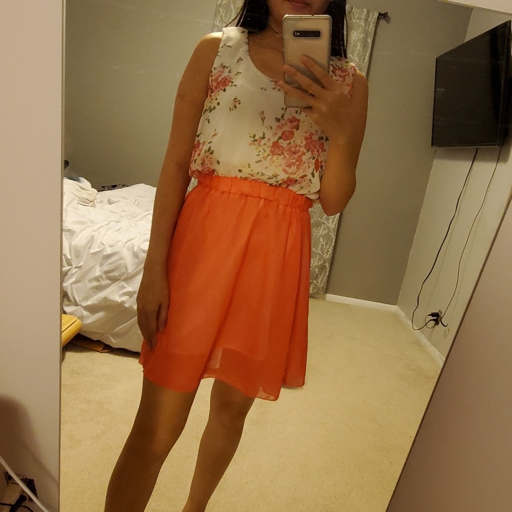 Sleeveless Chiffon Dress